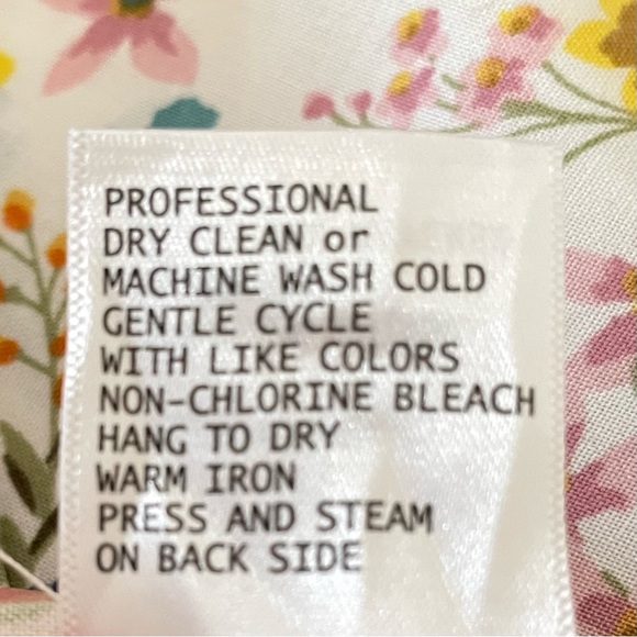 Cynthia Rowley Multicoloured Floral Top, Size Large - Picture 8 of 8